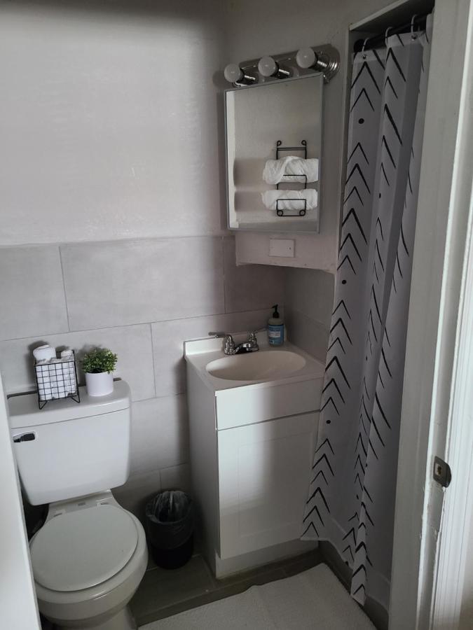 Modern Studio Retreat With King Bed - Cozy Comfort Pahokee Екстериор снимка